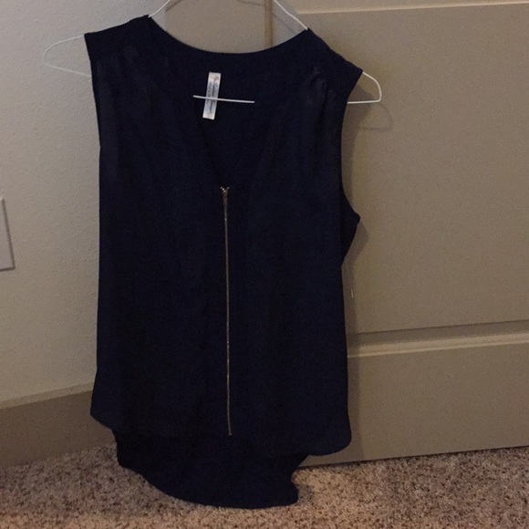 Dressy Navy shirt - Picture 4 of 4